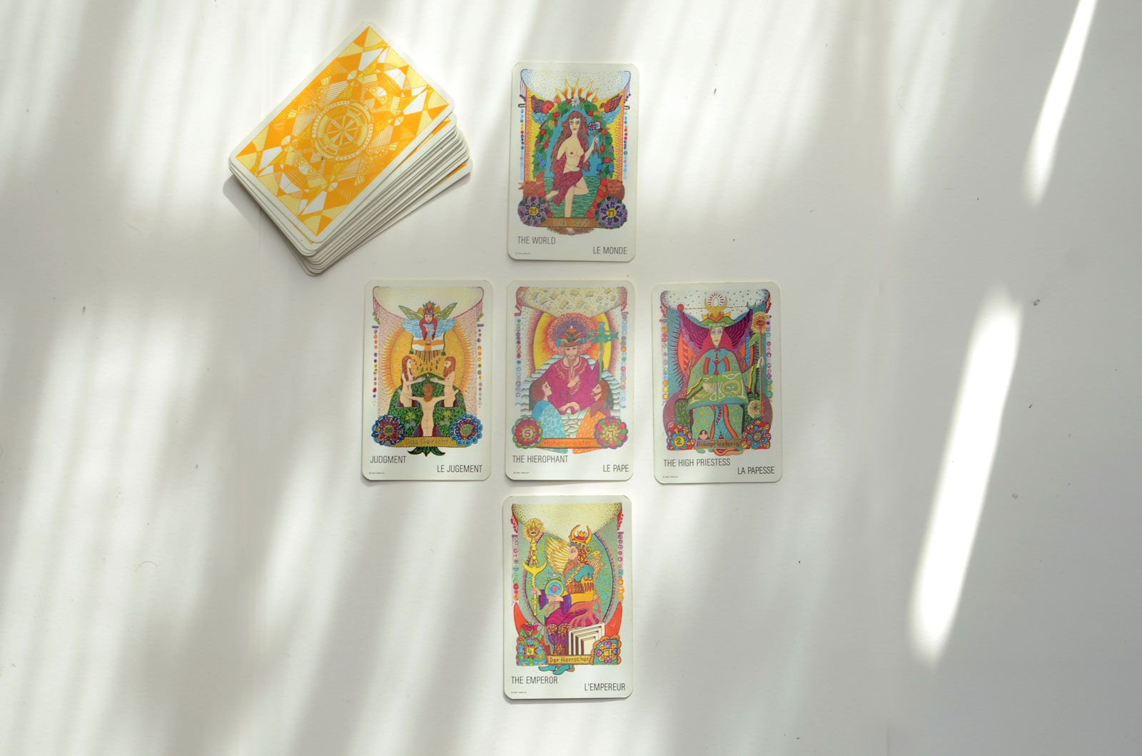 http://Noche%20de%20Reinas%20y%20tarot%202021